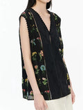 Female's Black Plants Embroidered Jacquard Sleeveless Vest