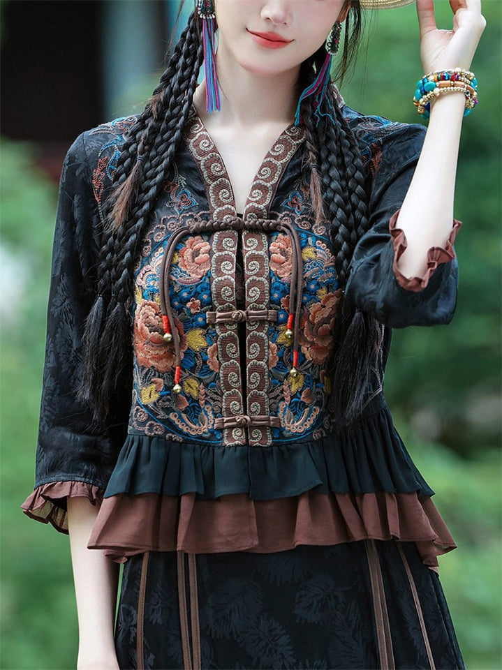 Women's Ethnic Style Embroidered 3/4 Sleeved Jackets